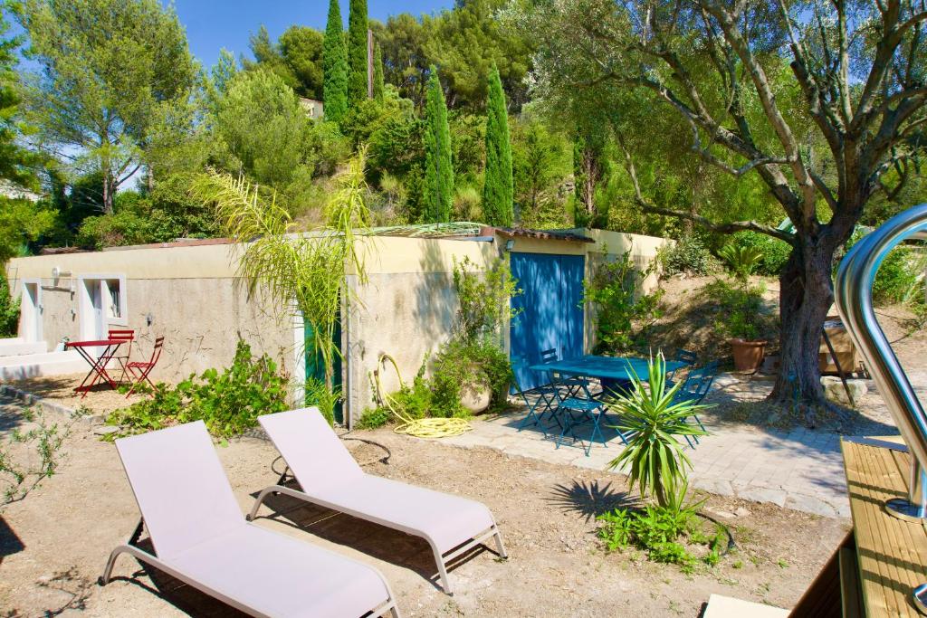 Vonkajšia záhrada v ubytovaní L'ATELIER - Piscine - Dans les vignes - Cassis