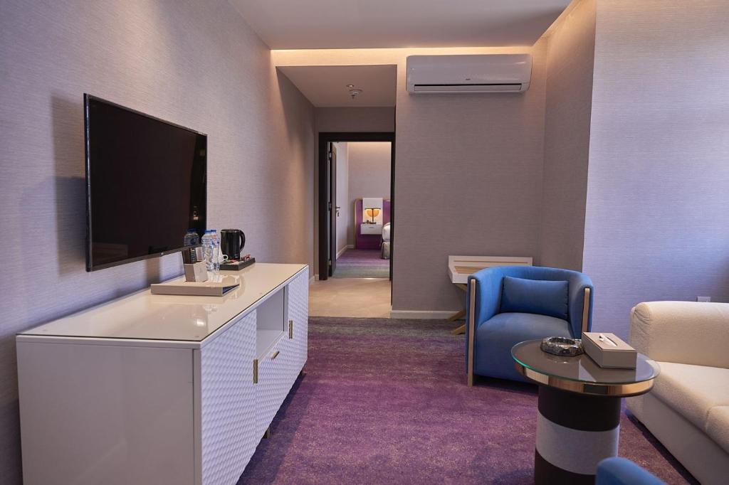TV a/nebo společenská místnost v ubytování Marvelous Hotel