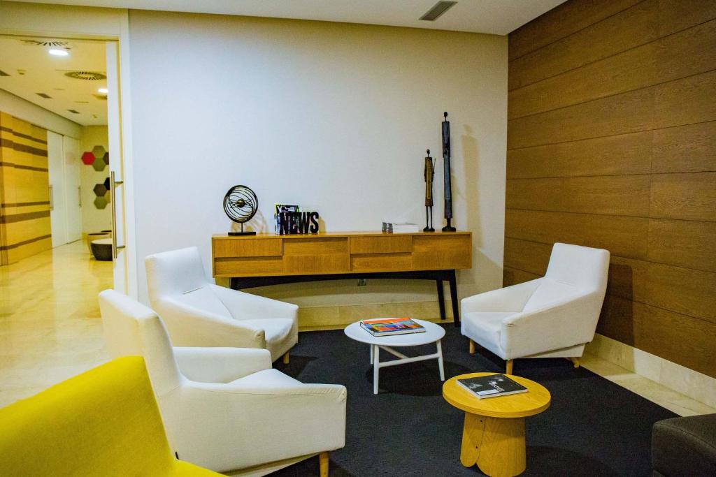 Posezení v ubytování Hotel Gelmírez