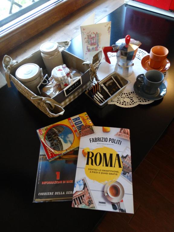 Coffee and tea making facilities at A casa di Delia - stazione Fidene