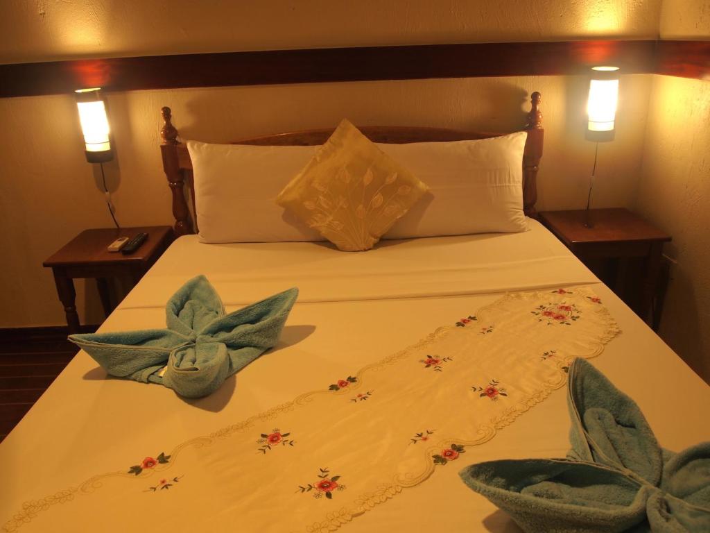 FLORAL VILLAROSA HOTEL PROMO DUAL B: PPS-ELNIDO WITH AIRFARE puerto-princesa Packages