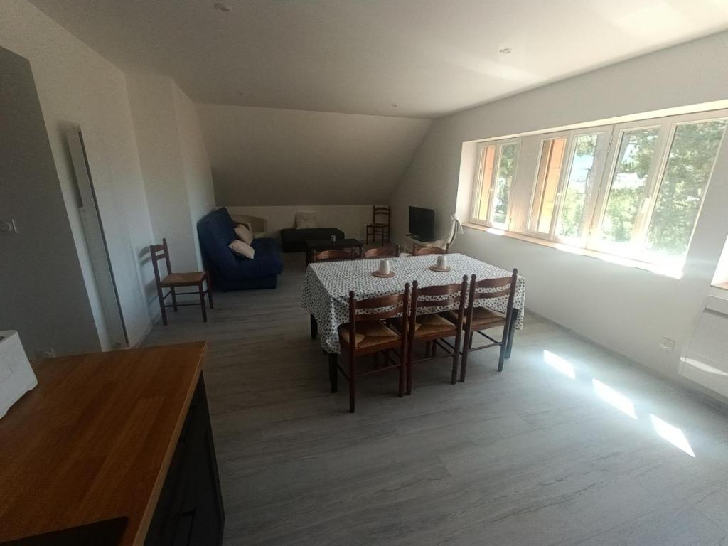 Foto de la galeria de Barcelonnette : Bel appartement lumineux a Barcelonnette