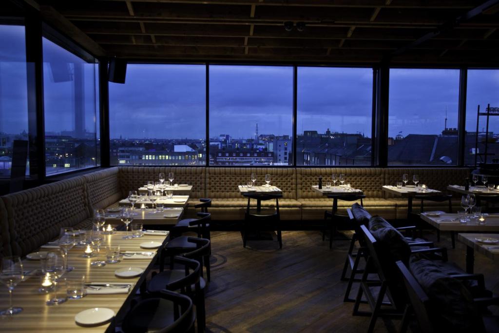 The Dean Dublin - Resim 43