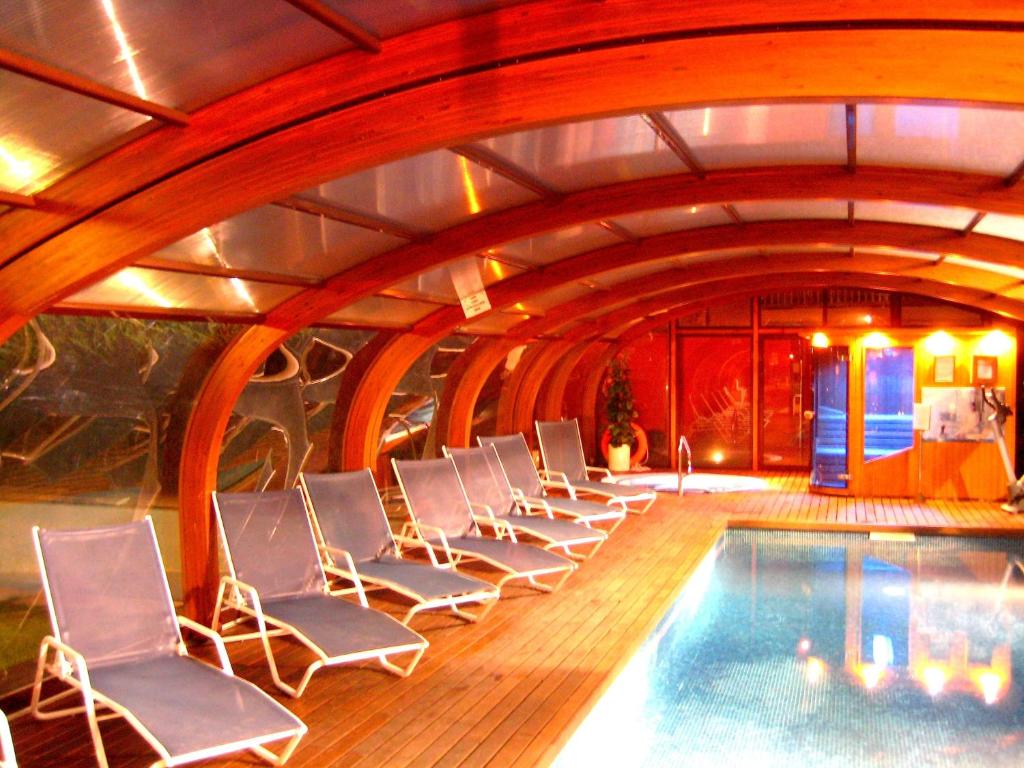 Bazén v ubytování Hotel Del Lago nebo v jeho okolí