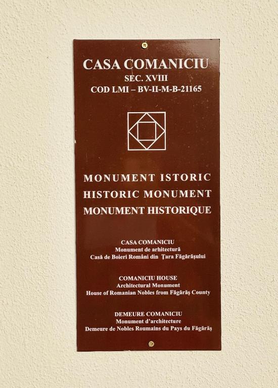 Casa Boierului Comanici - Twee Slaapkamers Huis