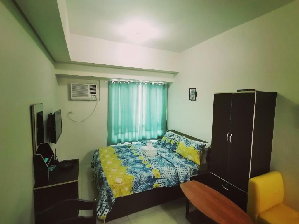 The Beacon Makati Staycation Suites - Deluxe Studio