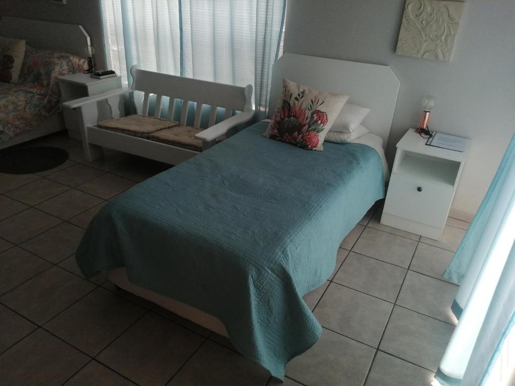 Larochelle Guesthouse - Habitación Triple Con Baño Privado