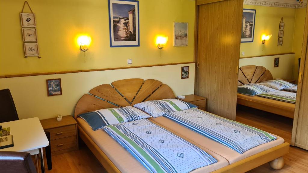 Postel nebo postele na pokoji v ubytování My Appartement - Haus Waldeck