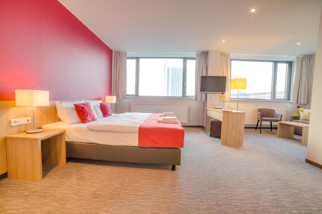 Biendo Hotel - Suite With City View