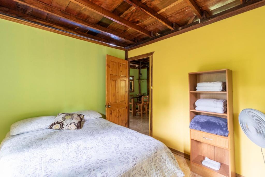 Postel nebo postele na pokoji v ubytování casa chilamates
