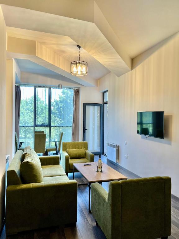 Toon Kechi with balcony - One-Bedroom Apartment