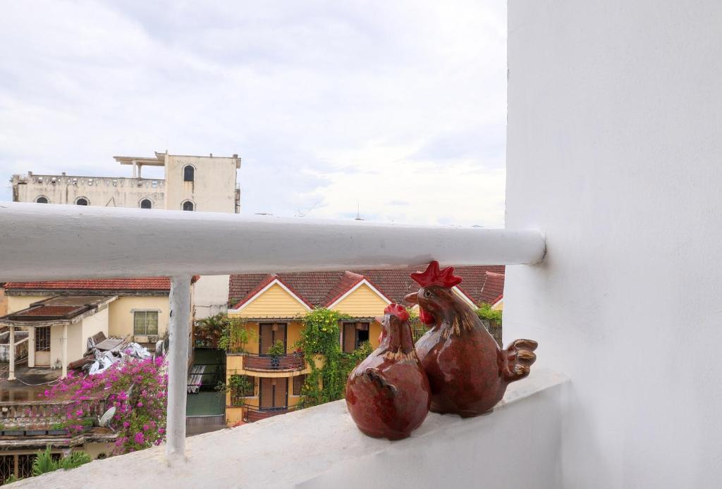 Purple Hue - Charming Riverside - 9