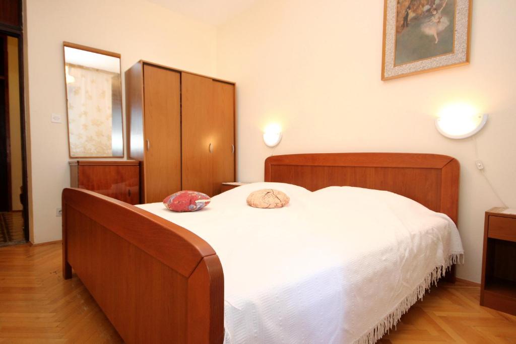 Fotografia z galérie ubytovania Apartment Arbanija 9423a v Trogiri