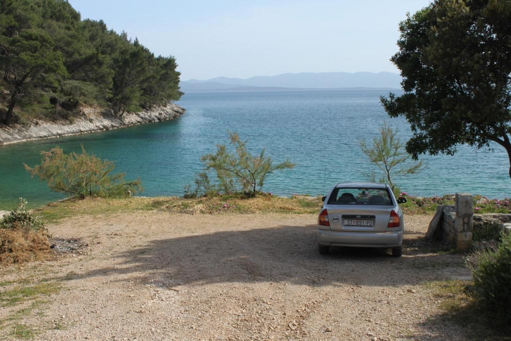 Fotografie z fotogalerie ubytování Seaside secluded apartments Cove Smokvina, Hvar - 9501 v destinaci Bogomolje