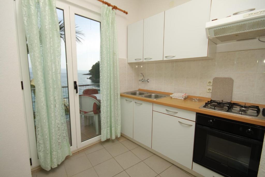 Fotografie z fotogalerie ubytování Seaside secluded apartments Cove Smokvina, Hvar - 9501 v destinaci Bogomolje