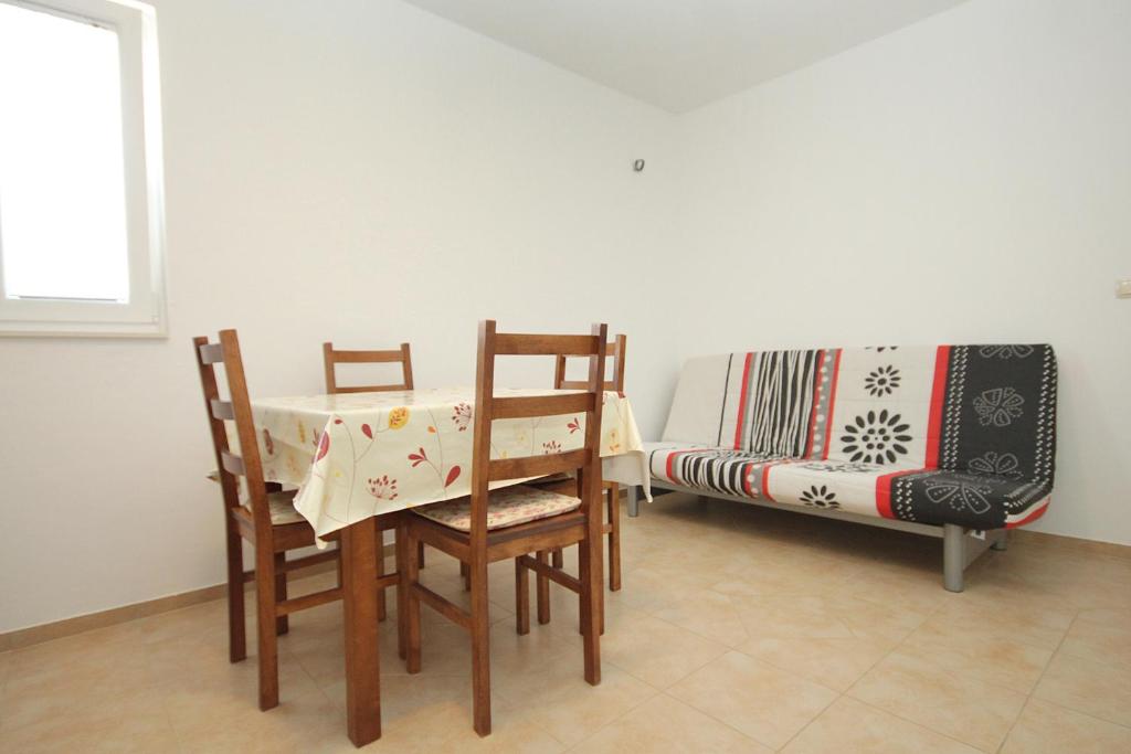 Posedenie v ubytovaní Apartments by the sea Zubovici, Pag - 9363