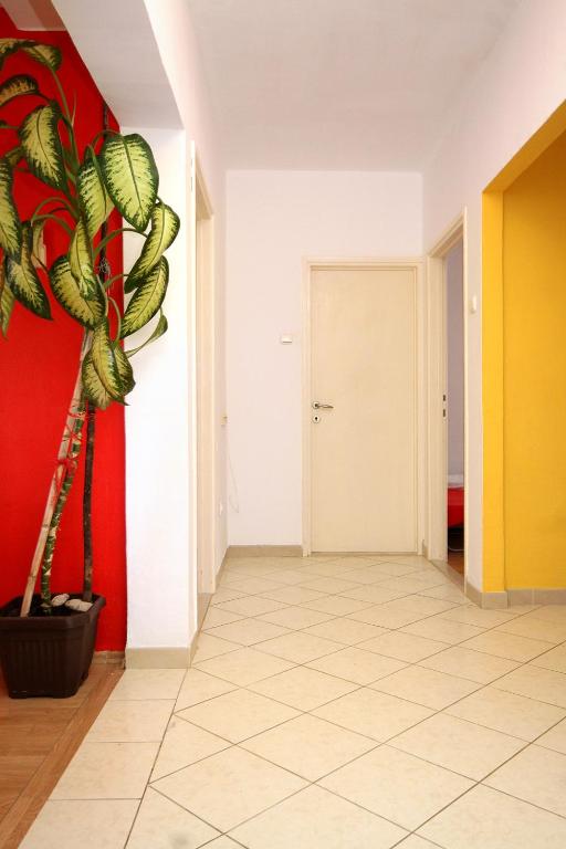 Fotografia z galérie ubytovania Apartments with a parking space Trogir - 9455 v Trogiri