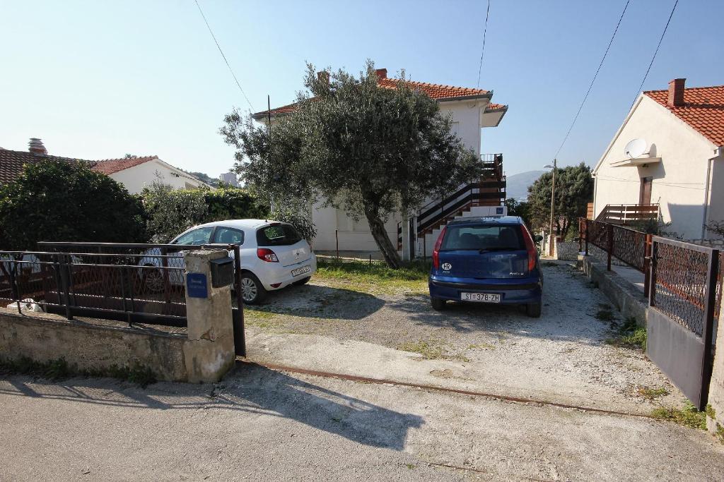 Fotografia z galérie ubytovania Apartments by the sea Okrug Gornji, Ciovo - 9469 v Trogiri