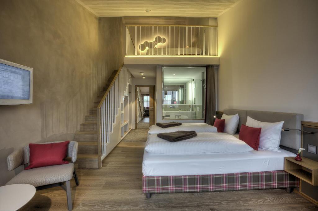 Postel nebo postele na pokoji v ubytování Hotel zur Post