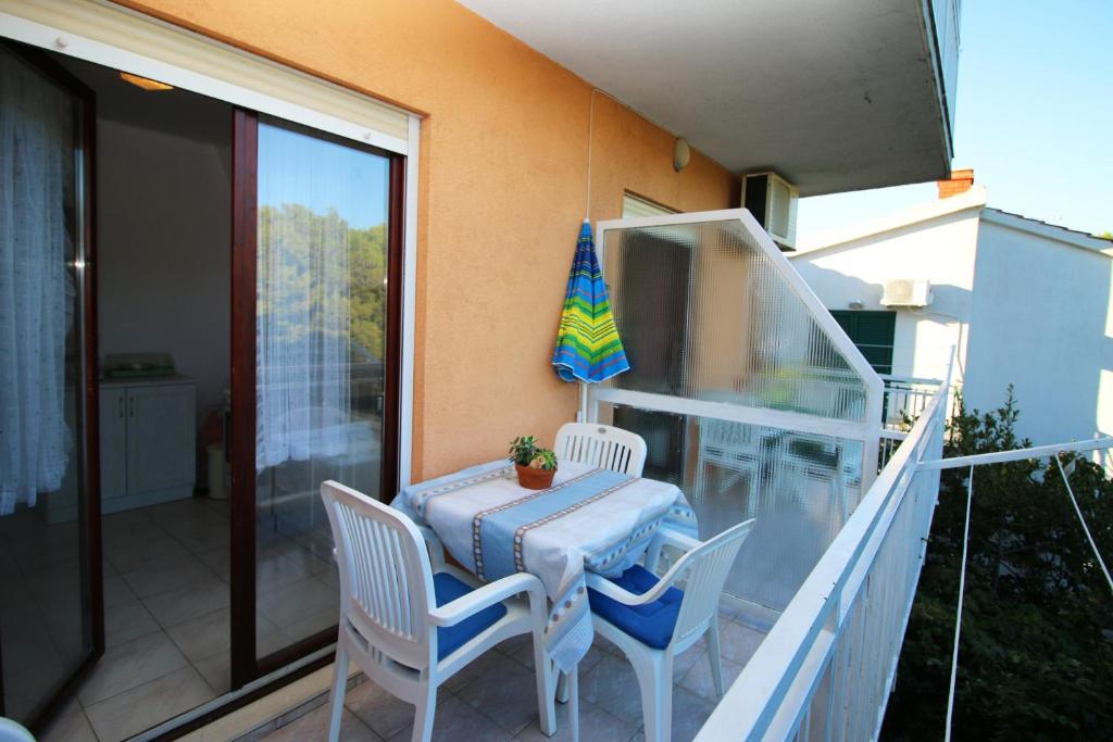 Fotografie z fotogalerie ubytování Apartments with a parking space Bilo, Primosten - 9467 v destinaci Zaboric