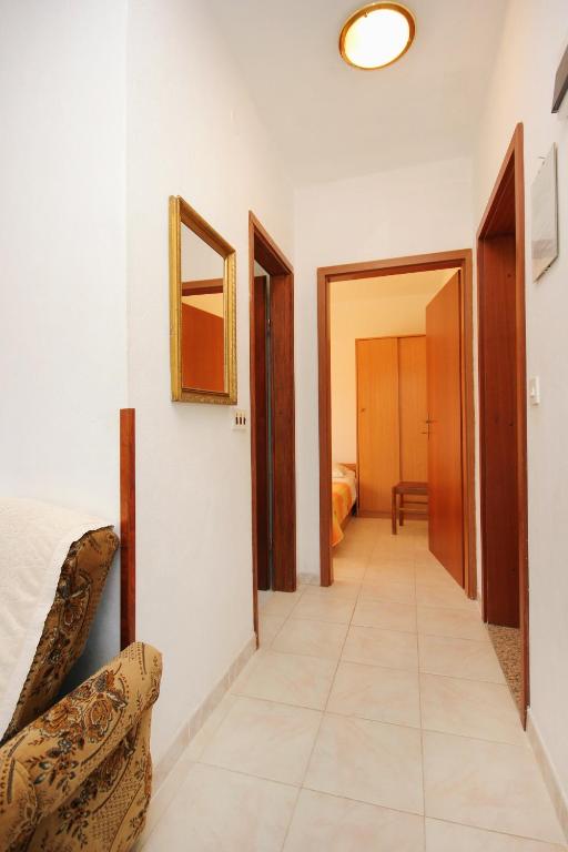 Fotografie z fotogalerie ubytování Apartments with a parking space Bilo, Primosten - 9467 v destinaci Zaboric