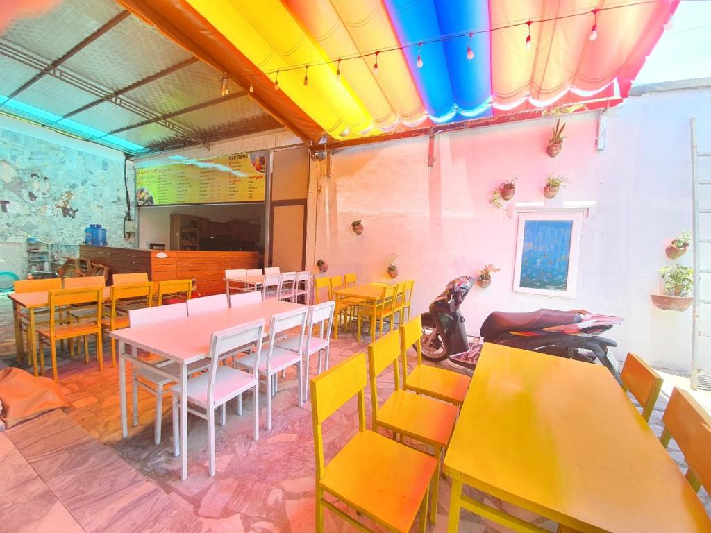 Khu vực ghế ngồi tại Ha Giang Loop Hostel &amp; Tours