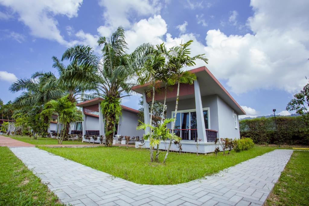 The La Valle'e Resort - Deluxe Bungalow