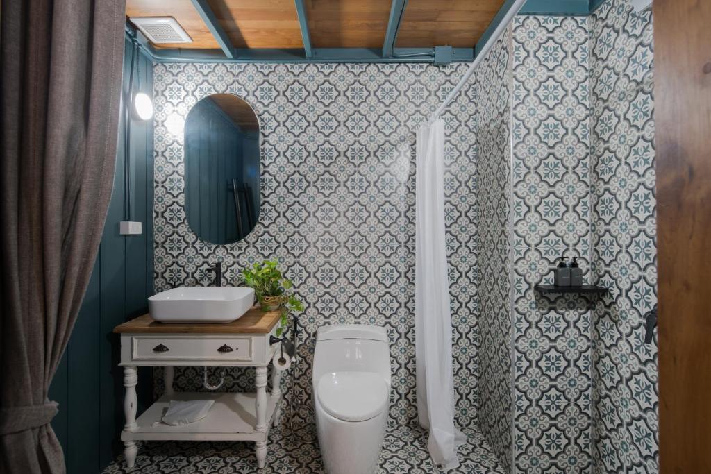 Blu Monkey Boutique Phuket Town - Resim 10