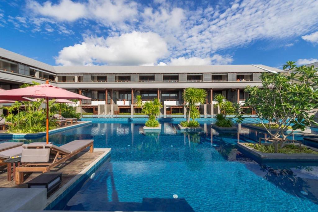 Bazén v ubytování Am Samui Palace nebo v jeho okolí