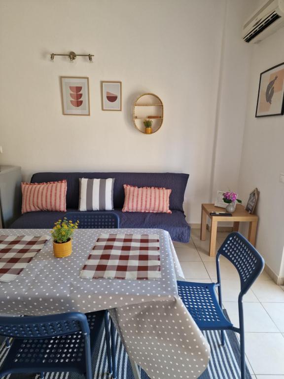 Część wypoczynkowa w obiekcie Cosy little studio for family vacations !