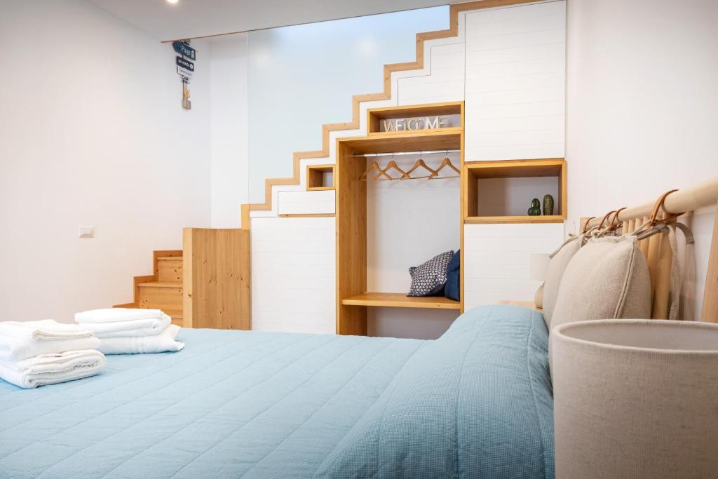 Posteľ alebo postele v izbe v ubytovaní Palamì - Polignano a Mare Holiday House