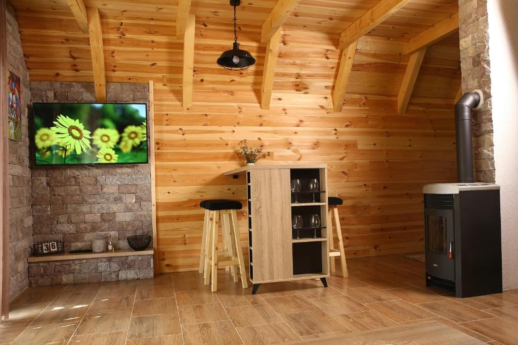 A kitchen or kitchenette at Mountain Villas Žabljak
