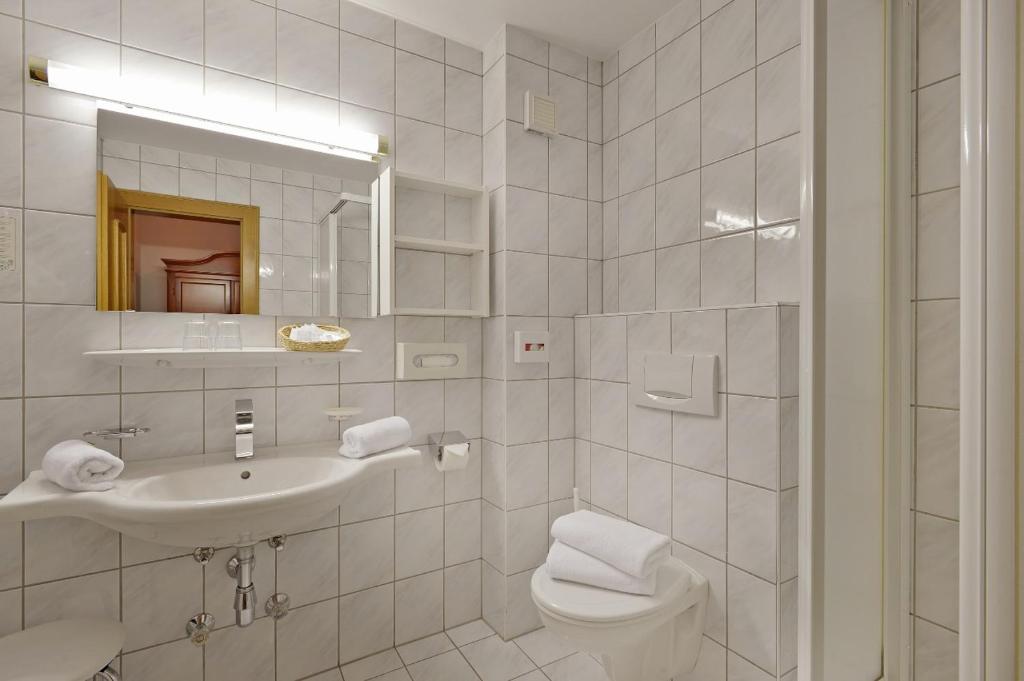 Hotel Waldheim Garni - 7