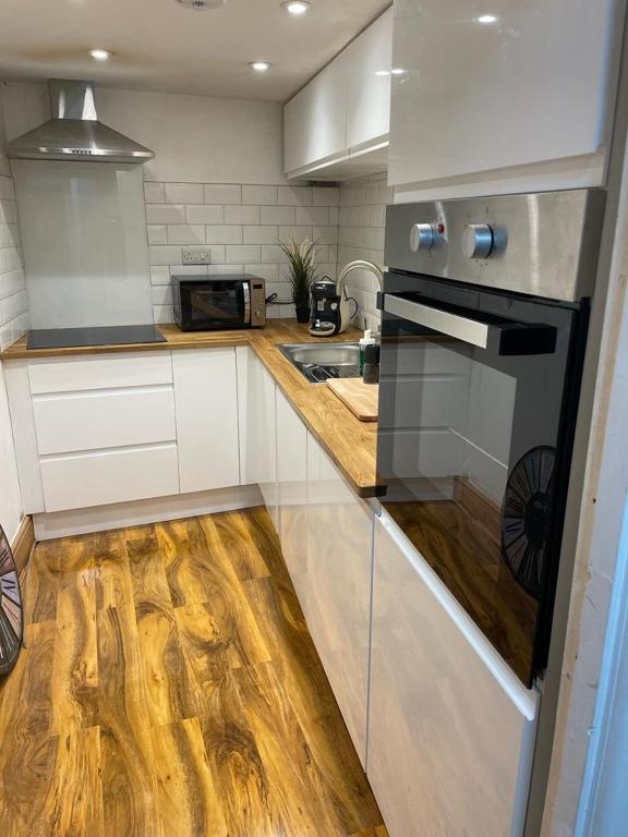 Harbour side, Garden Apartment, Torquay (updated prices 2024)