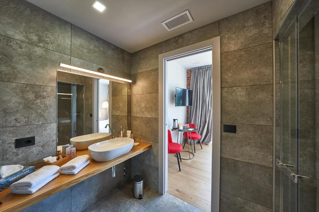 Koupelna v ubytování RELAIS CASCINA ERA