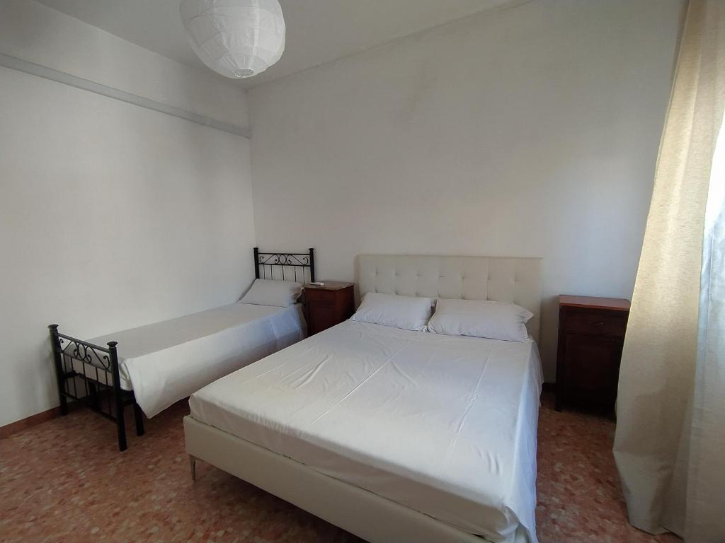 A bed or beds in a room at Brezza marina