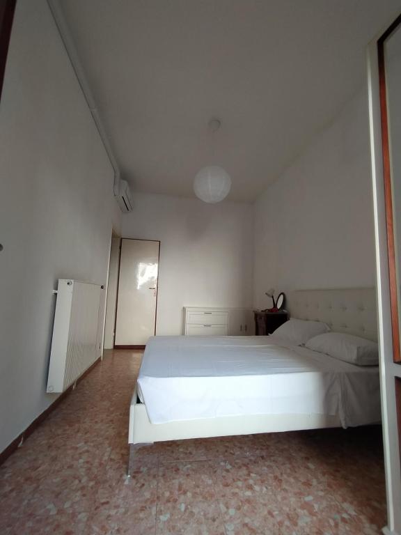 A bed or beds in a room at Brezza marina