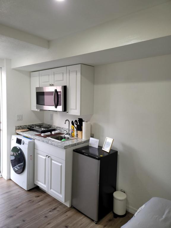 Cozy studio apt - Квартира с одной спальней