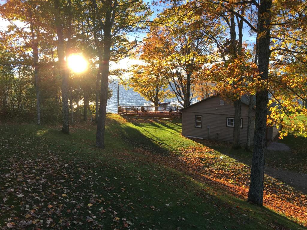 Sunset Pointe Resort, Curtis (updated prices 2024)