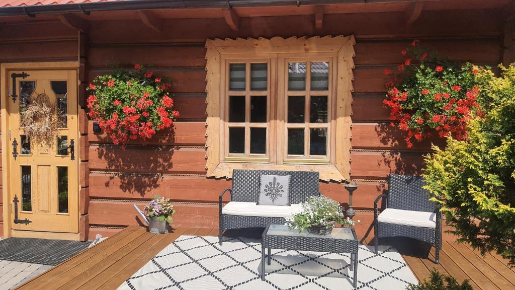 Vonkajšia záhrada v ubytovaní Domek Góralski Parzenica