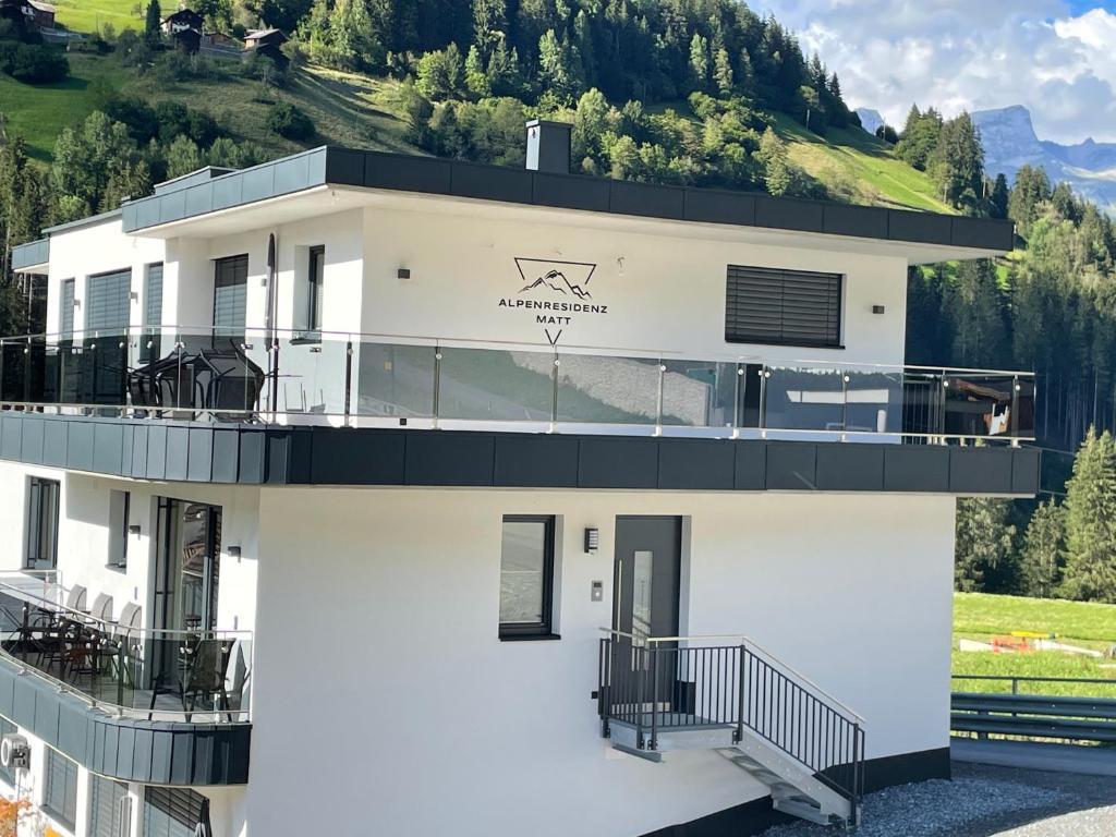Nespecifikovaný výhled na hory nebo výhled na hory při pohledu z apartmánu