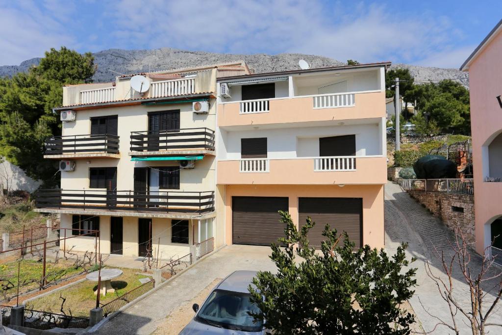 Budova, kde se apartmán nachází