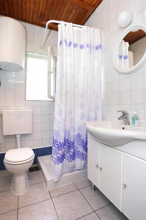 Koupelna v ubytování Apartments with parking spaces Orebic, Peljesac - 10102