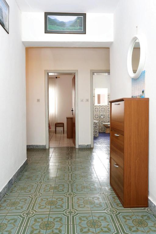 Fotografie z fotogalerie ubytování Apartments with parking spaces Orebic, Peljesac - 10102 v destinaci Orebić