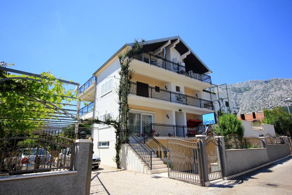 Fotografia z galérie ubytovania Apartments with a parking space Orebic, Peljesac - 10160 v destinácii Orebić