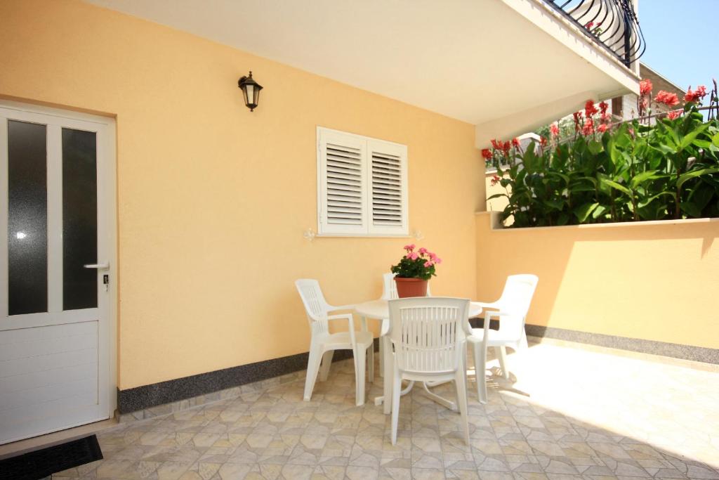 Fotografia z galérie ubytovania Apartments with a parking space Orebic, Peljesac - 10160 v destinácii Orebić