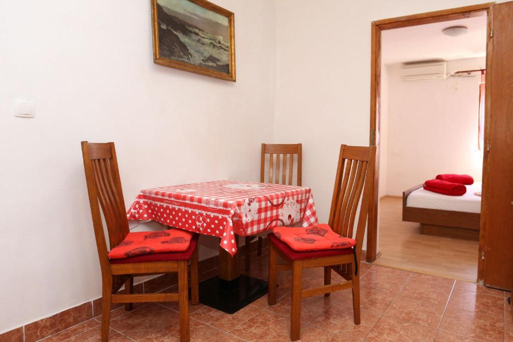 Fotografia z galérie ubytovania Apartment Trpanj 10121a v destinácii Trpanj