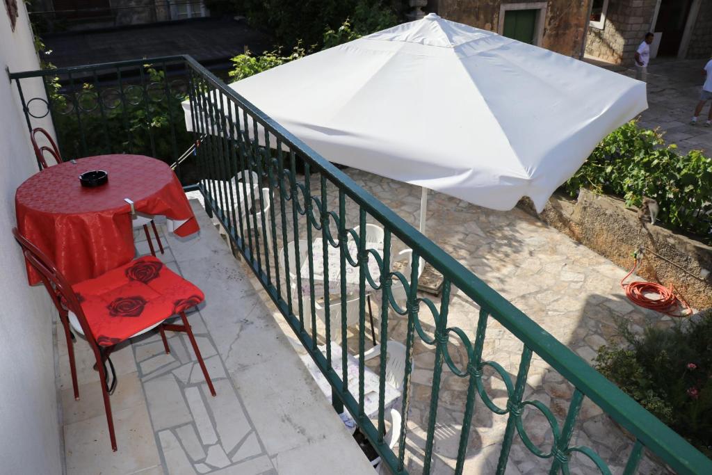 Fotografia z galérie ubytovania Apartment Trpanj 10121a v destinácii Trpanj
