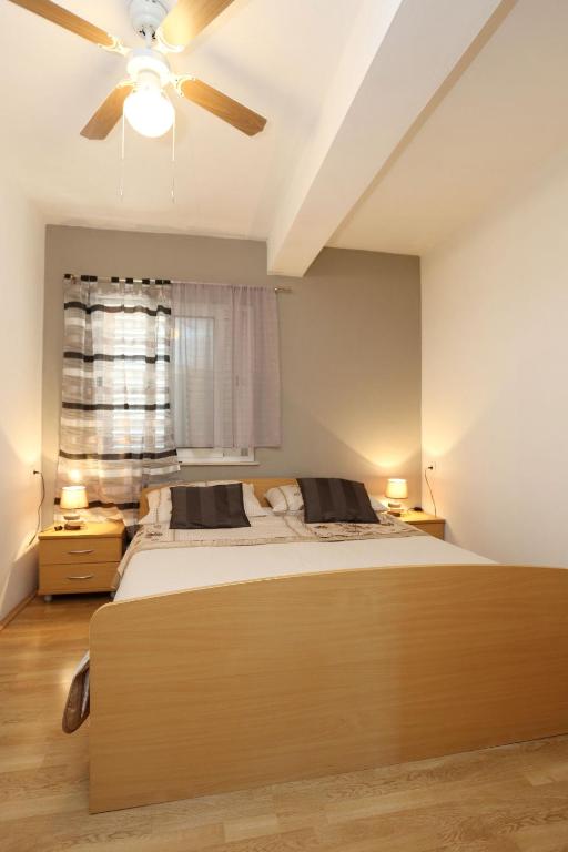 Fotografie z fotogalerie ubytování Apartments with a parking space Orebic, Peljesac - 10149 v destinaci Orebić
