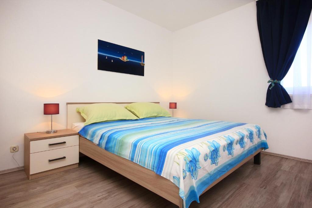 Postel nebo postele na pokoji v ubytování Apartments with a parking space Kuciste - Perna, Peljesac - 10161